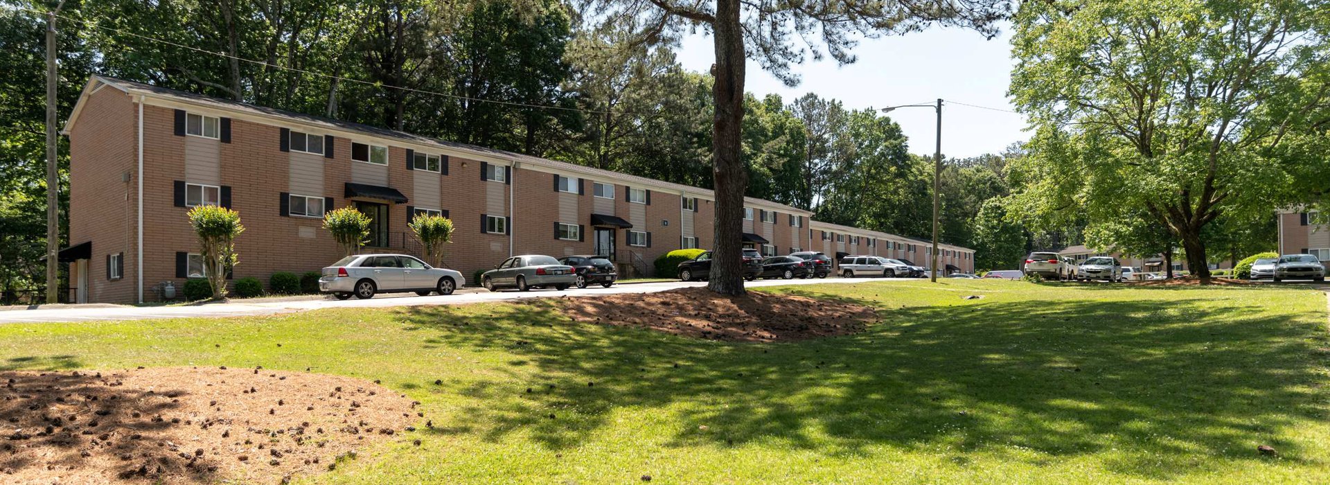 exterior view at Midwood 1794 apartments Situated in Marietta area at 1794 James Ray Dr